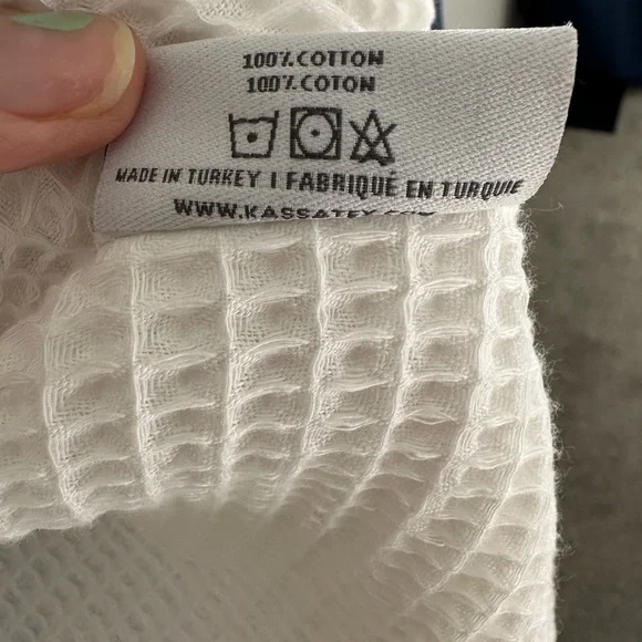 White Waffle Knit Robe - Picture 3 of 3